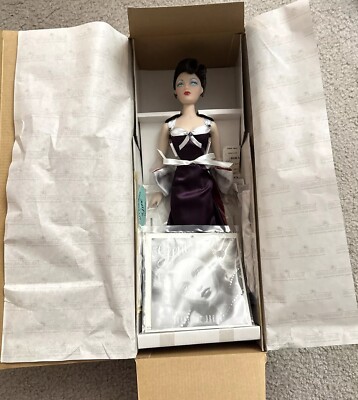 Gene Marshall Fashion Doll 16 Inch Encore W COA/Story Card