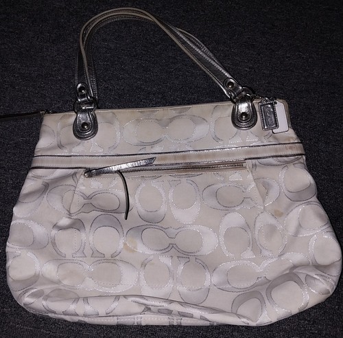 Coach Poppy Signature Shoulder Bag Tote White Cream Metallic