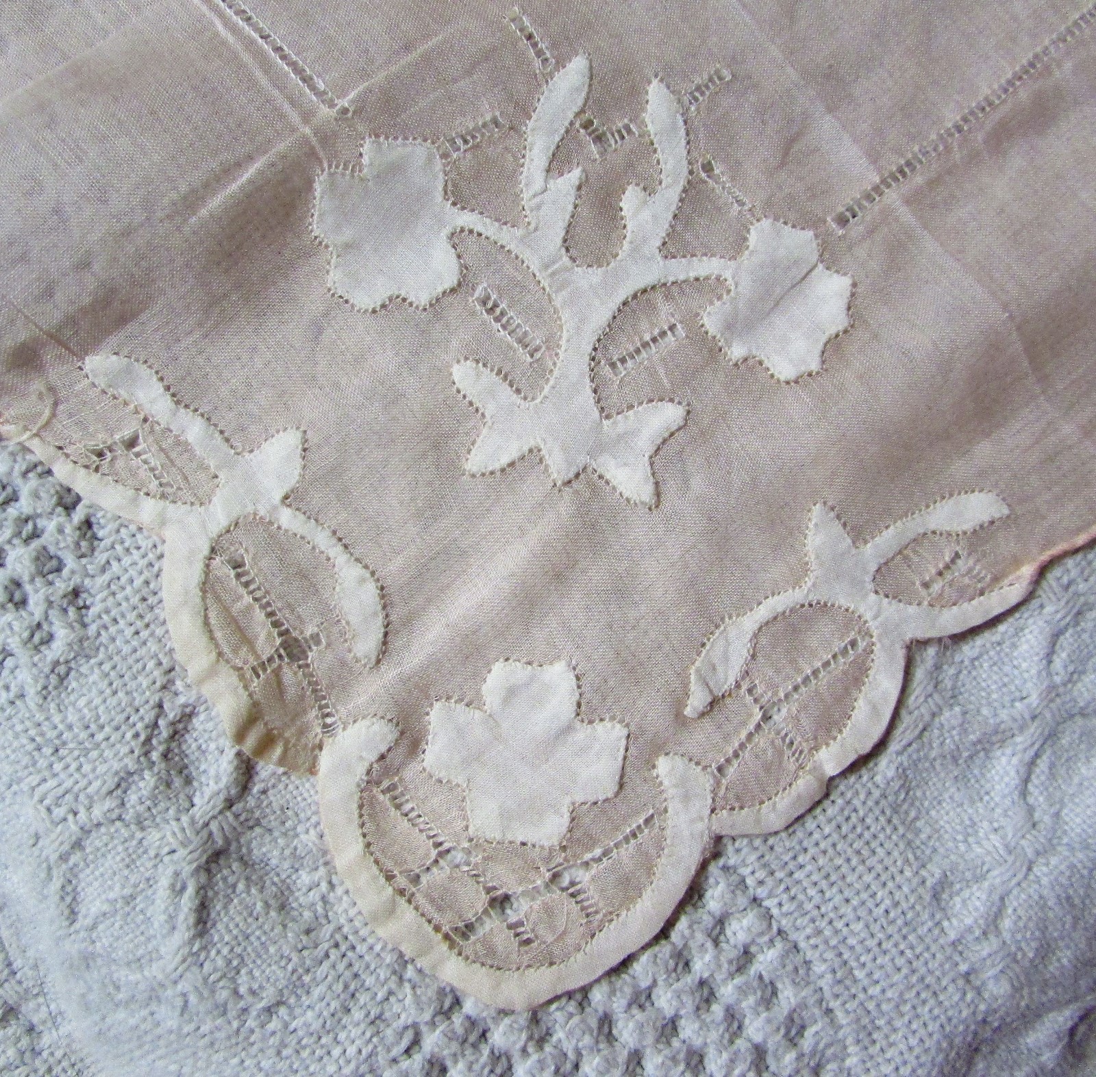 Vintage Peach Handkerchief With Cream Applique, Estate Find
