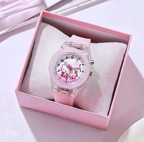 Hello Kitty 時計とミニキャラクター12体セット ハローキティ50周年限定デザイン♡SEIKOから「ハローキティ
