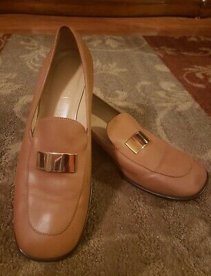 Gucci Vintage Shoes Loafers Tan Light Brown Gold Plaque 11 B 11B Women Neutral