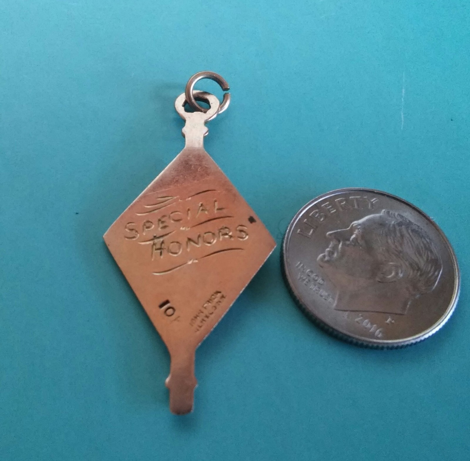 US Peekskill N.Y Military Academy 10k SOLID Gold  CHARM/PENDANT ((M72))