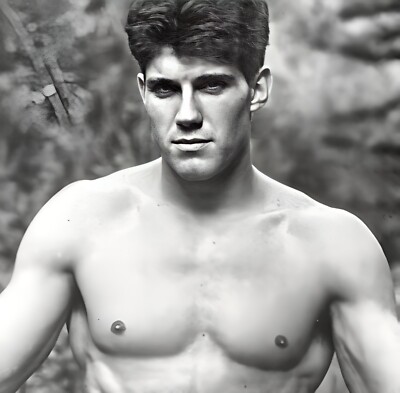 VINTAGE MALE PORTRA  #0223-492 -BILL HENSON 1982- free shipping in usa