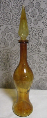 Amber Glass Decanter - Lightly Ribbed - with Stopper - Air Bubbles - 19''