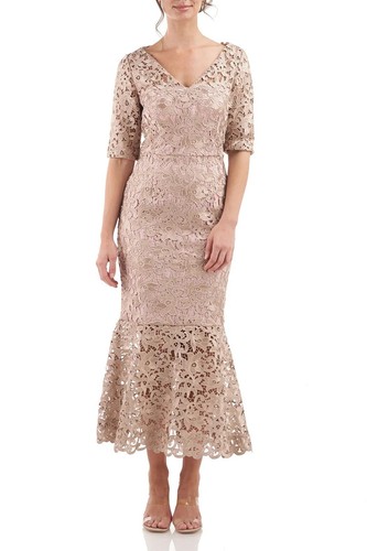 Pre-owned Js Collections V-neck Short Sleeve Zipper Back Flounce Skirt Scalloped Hem Lace In Rose Cloud