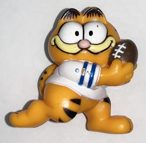 Vintage United Syndicate 1981 GARFIELD FOOTBALL PLAYER ~ 2