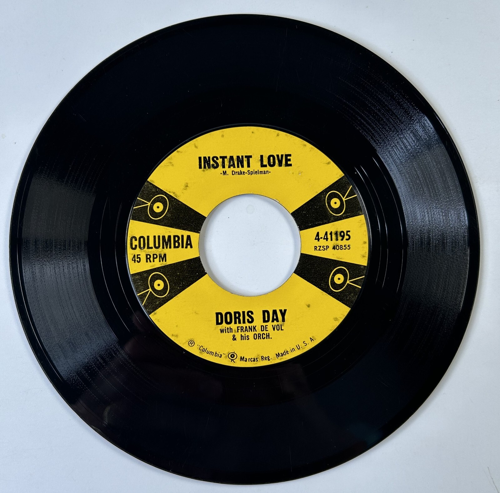 Doris Day Everybody Loves a Lover Vinyl 45 Single 7" Record (Columbia 4-41195)