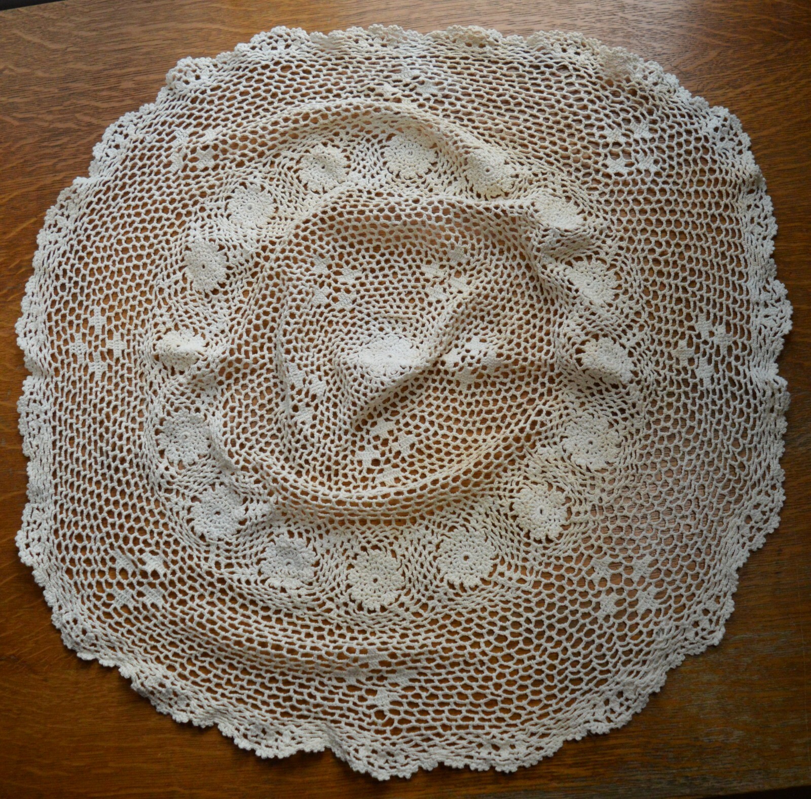 Lot of 12 Vintage Doilies Crochet Lace Cream Wedding Tea Table