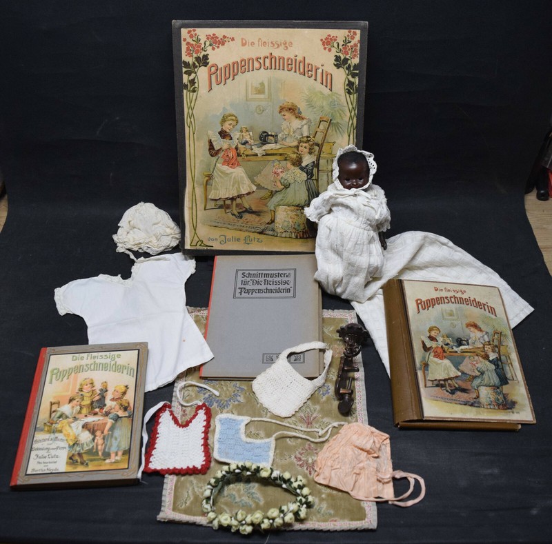 Spiele Die Fleissige Puppenschneiderin Mit Puppe Und ZubehÃ¶R Ca. 1910 Doll Dolls
