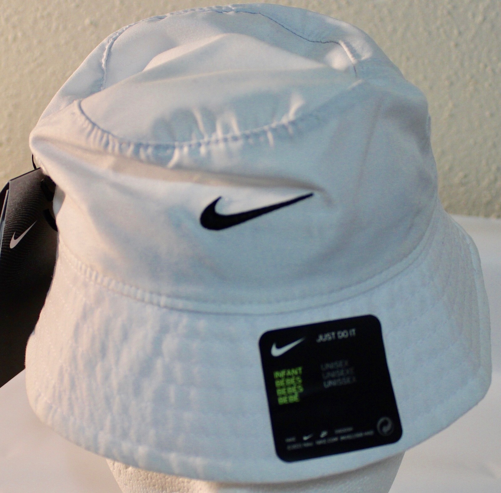 nike bucket hat infant