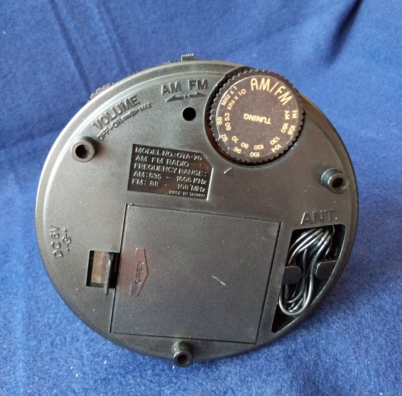 Vintage Spring Microphone Radio ART DECO On the Air NoveltyTransistor WORKS AMFM