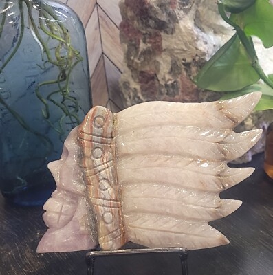 Carved Super Three Indian Skull Feathers