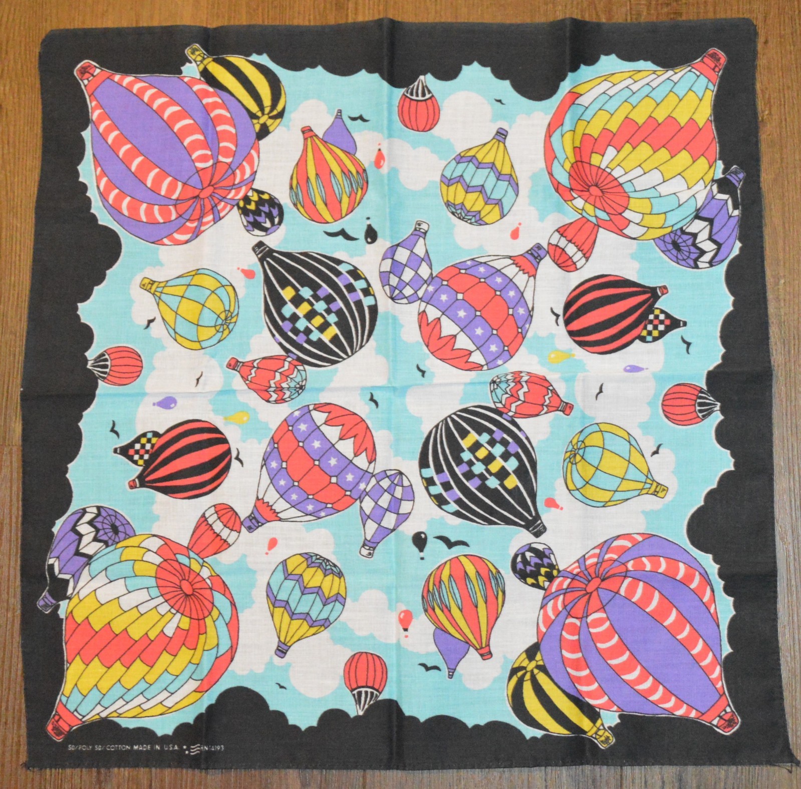 2 HOT AIR BALLOON BANDANNAS RN14193 USA 1-PURPLE-1 BLACK NEW