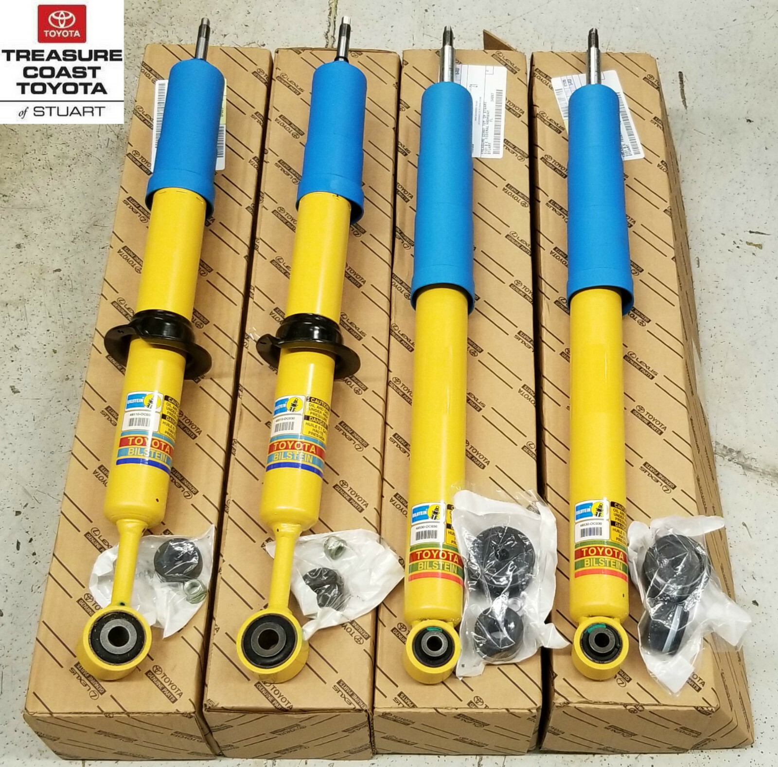 ワンドック Amazon.com: Toyota Genuine Parts - Absorber Set, Shock
