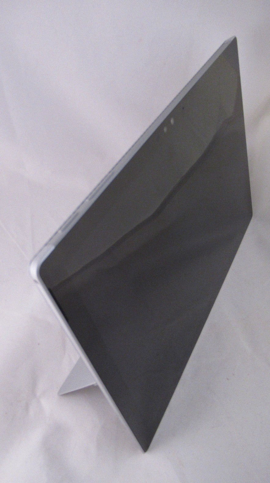 Microsoft Surface Pro 4 - Intel Core i5 - 256GB SSD - 8GB RAM 12.3in W/Keyboard