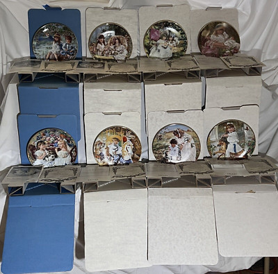 Sandra Kuck ''Hearts and Flowers'' Collectors Plates Set of 8