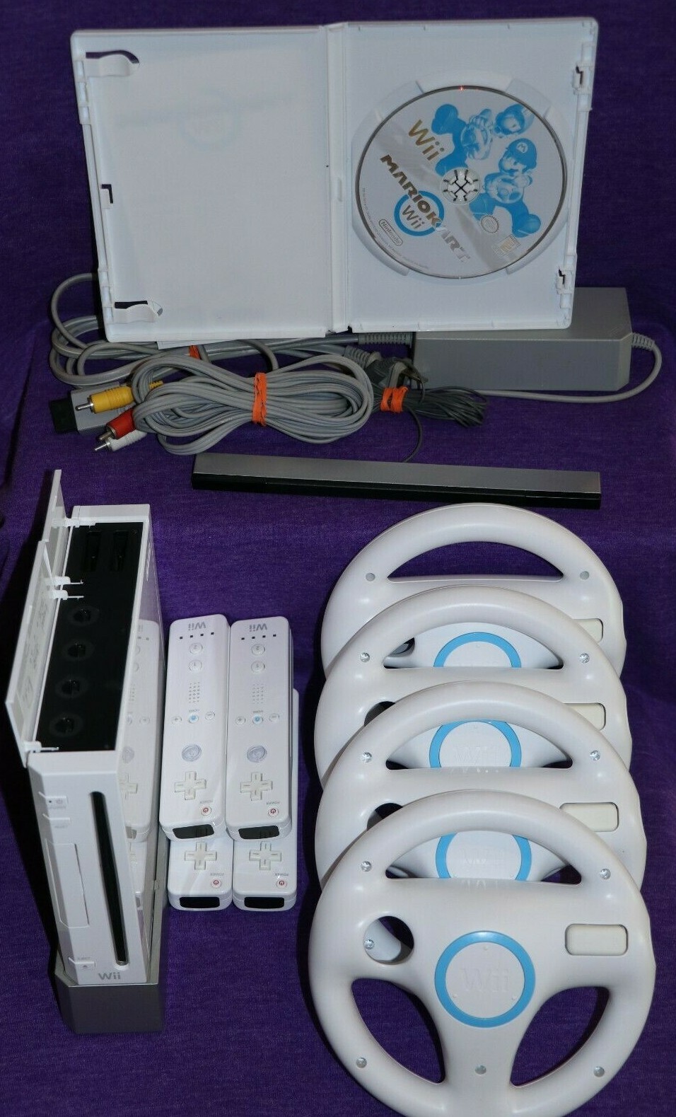 Nintendo Wii Console RVL-001 Mario Kart 4 Player Bundle OEM Nintendo Wii Console RVL-001 Mario Kart 4 Player Bundle OEM