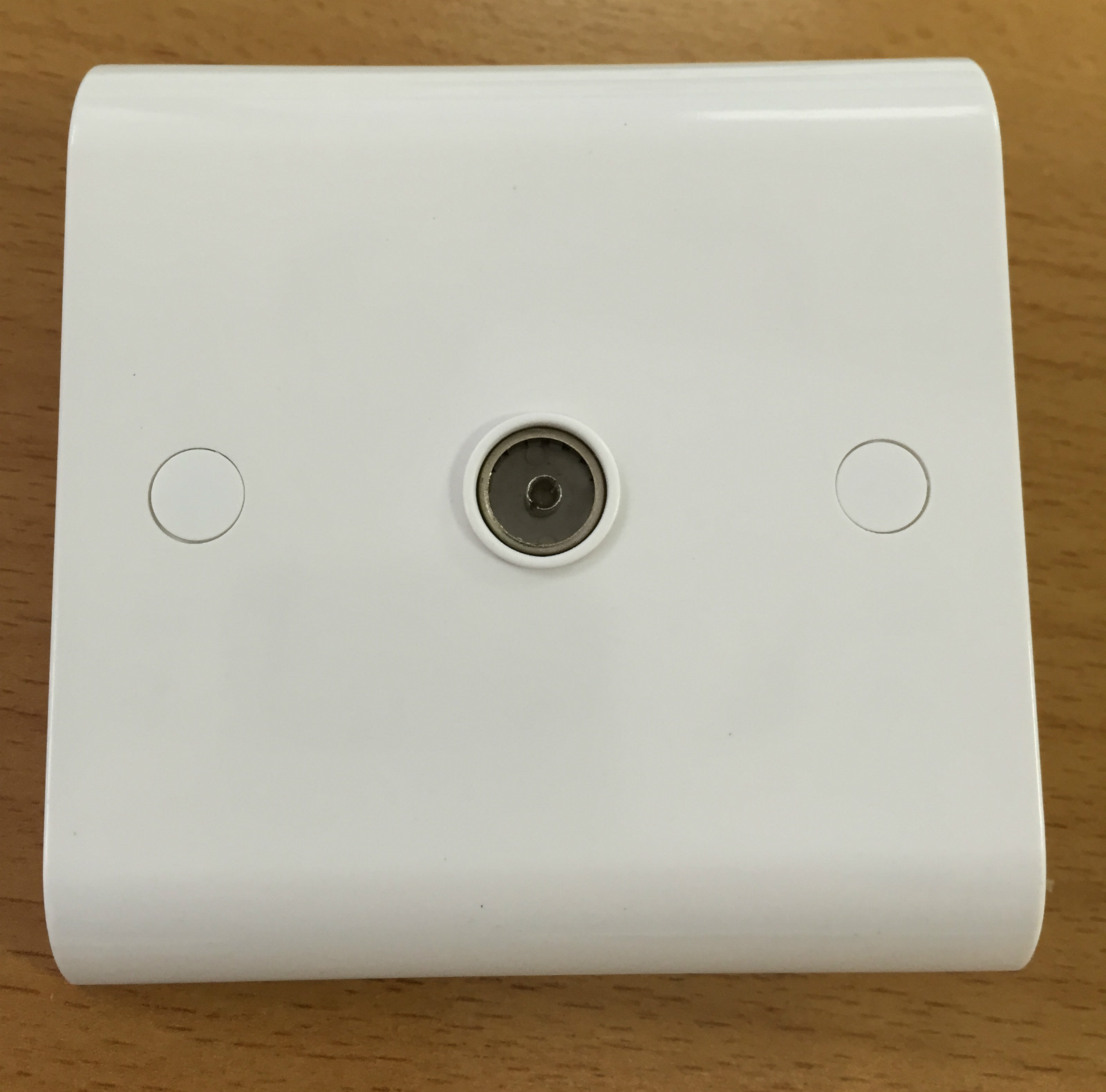 New 1 Gang Coaxial Wall Socket Plug White For TV Aerial Cable TV Female