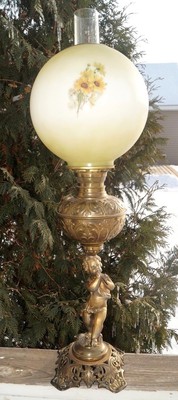 Antique 1890s CHERUB Playing Flute Base ROYAL GWTW Kerosene Oil Lamp W/ Shade