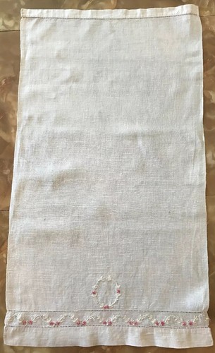 Vintage Embroidered Hand Towel, White, Floral, Shabby, Farmhouse,  18 x 31