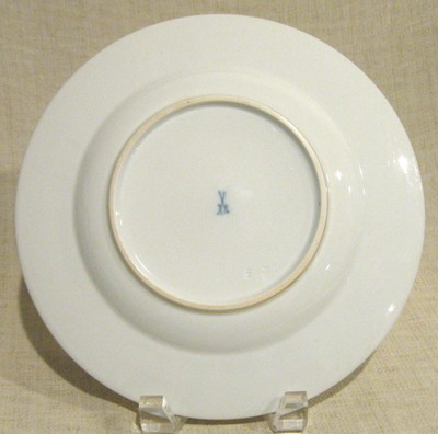 Antique Meissen Capodimonte Border Series 9 1/4