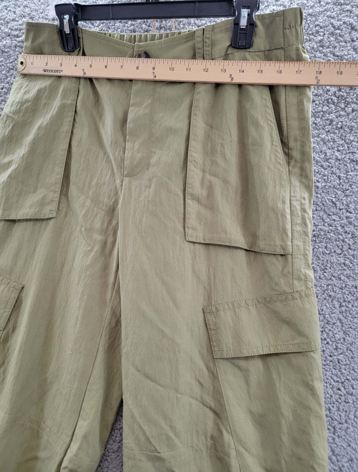 Vince Mid-Rise Fluid Cargo Pants Women 10 Earthly Zip Fly with Button Closure - Picture 5 of 18