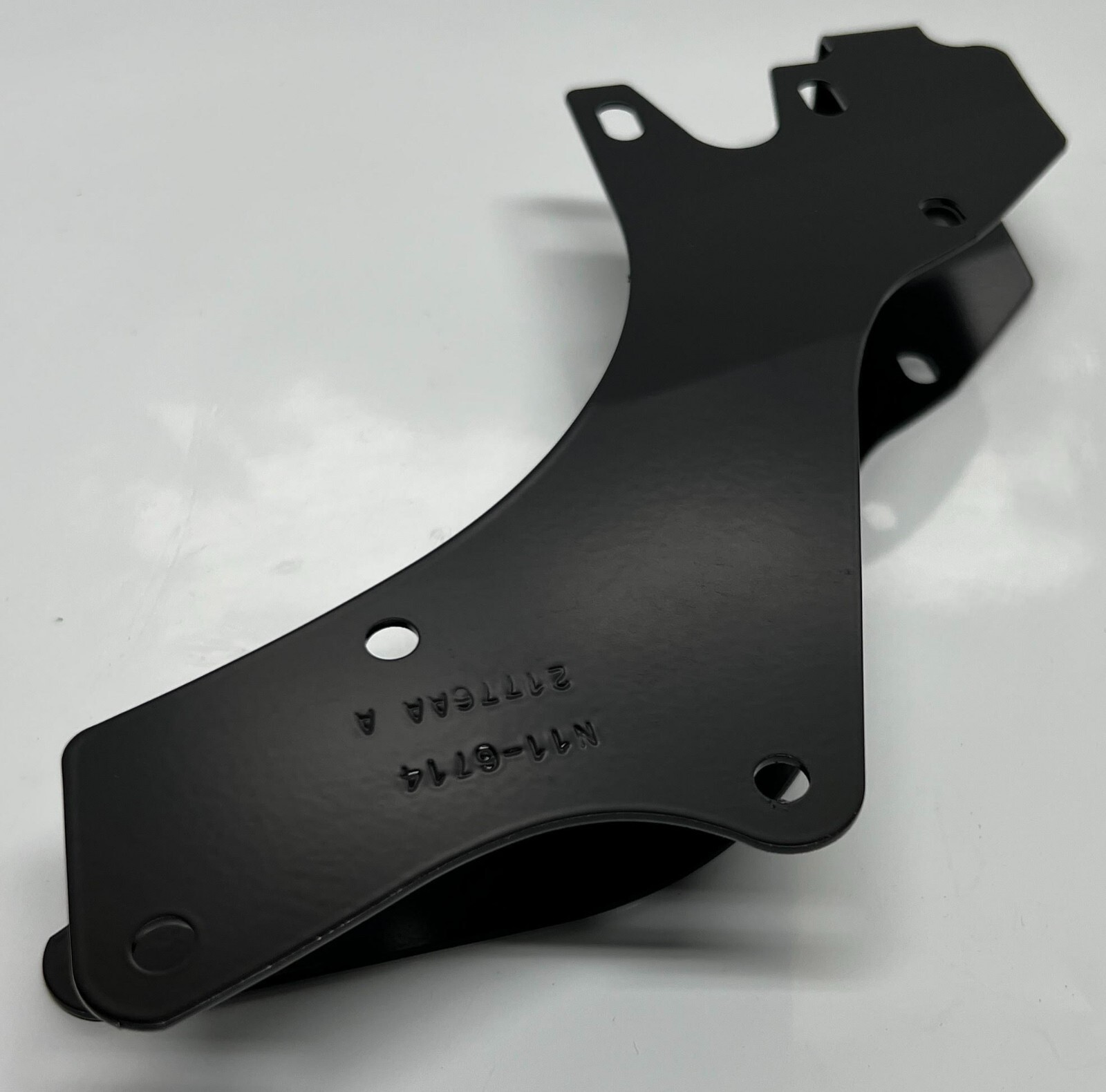 N11-6714 Genuine Peterbilt Bracket Latch OEM - New | eBay N11-6714 Genuine Peterbilt Bracket Latch OEM - New | eBay