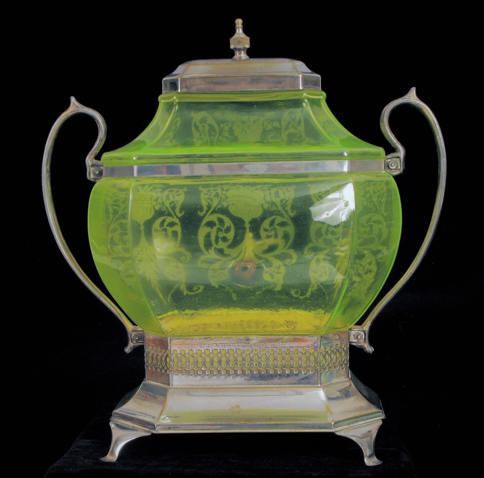 ANTIQUE ART DECO ETCHED GREEN VASELINE URANIUM GLASS DISPENSER CENTURY SILVER !