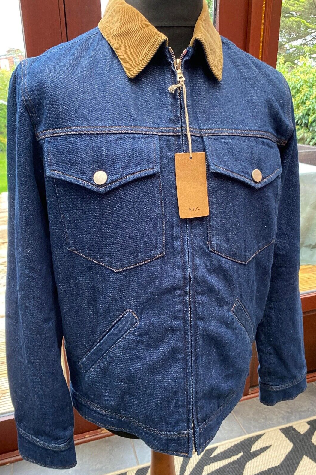 A.P.C. ダークブルー 2nd Denim Trucker Jacket A.P.C. ダークブルー 2nd Denim Trucker Jacket A.P.C. ダークブルー