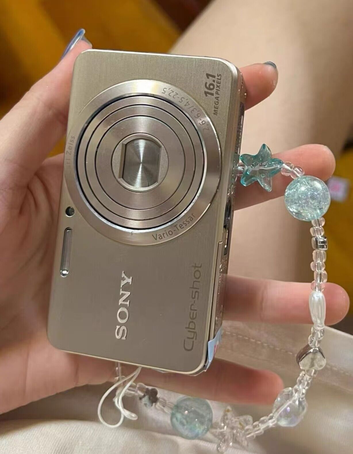 SONY Cyber-shot DSC-W630 5x Zoom Digital Camera & Battery SONY Cyber-shot DSC-W630 5x Zoom Digital Camera & Battery