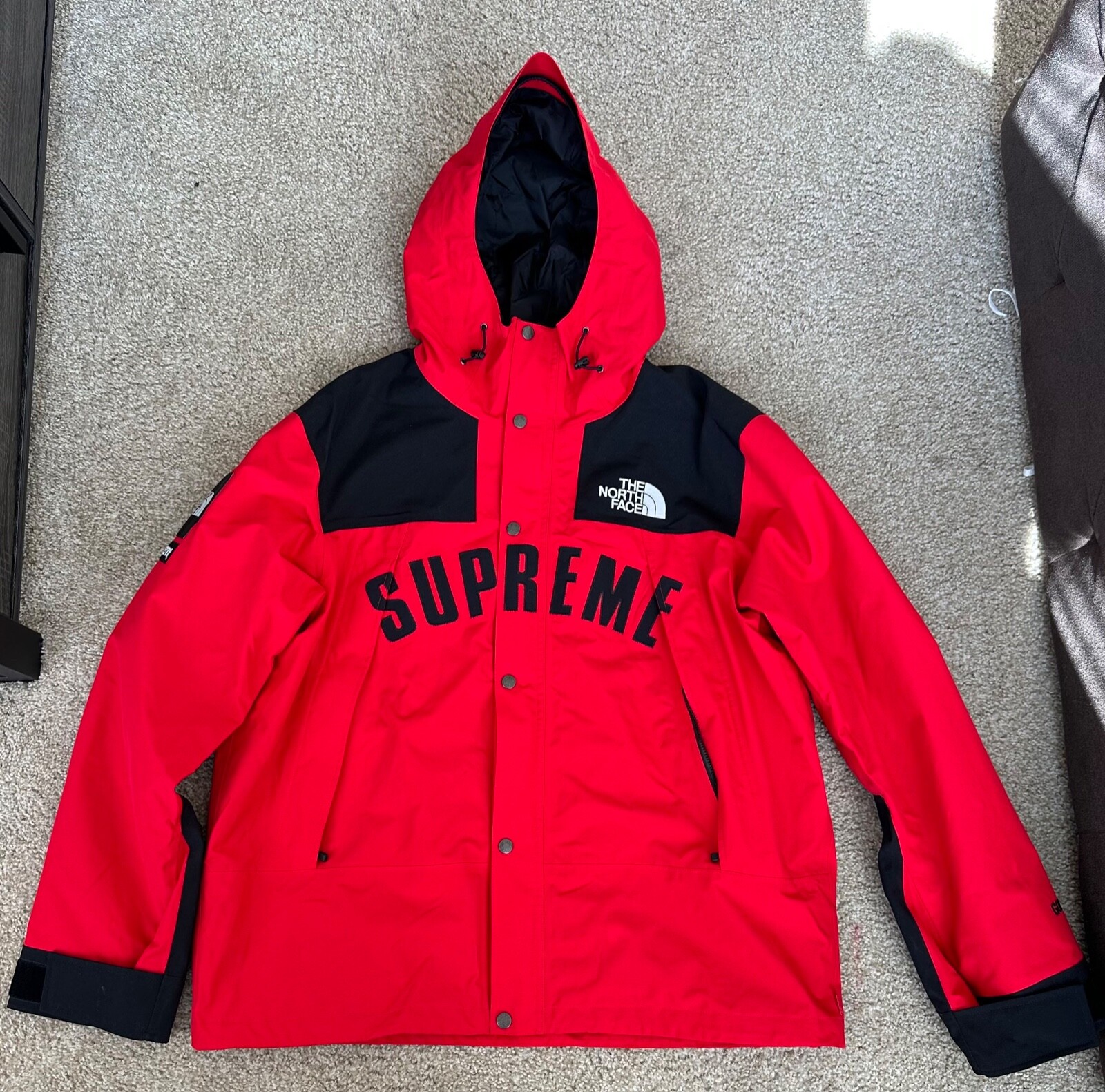 Supreme x The North Face Arc Logo Mountain Parka Red Black SS19