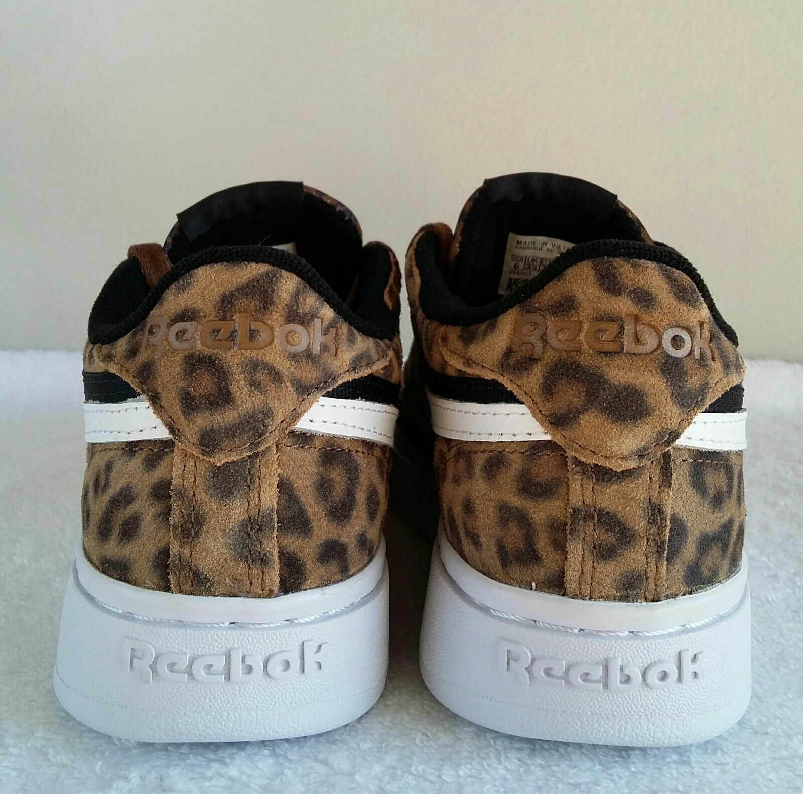 wow REEBOK CLUB C DOUBLE REVENGE WOMEN Sz 6 ANIMAL LEOPARD PRINT Suede  PLATFORM: купить с доставкой из США, цена 10 005 руб - (224425719739)