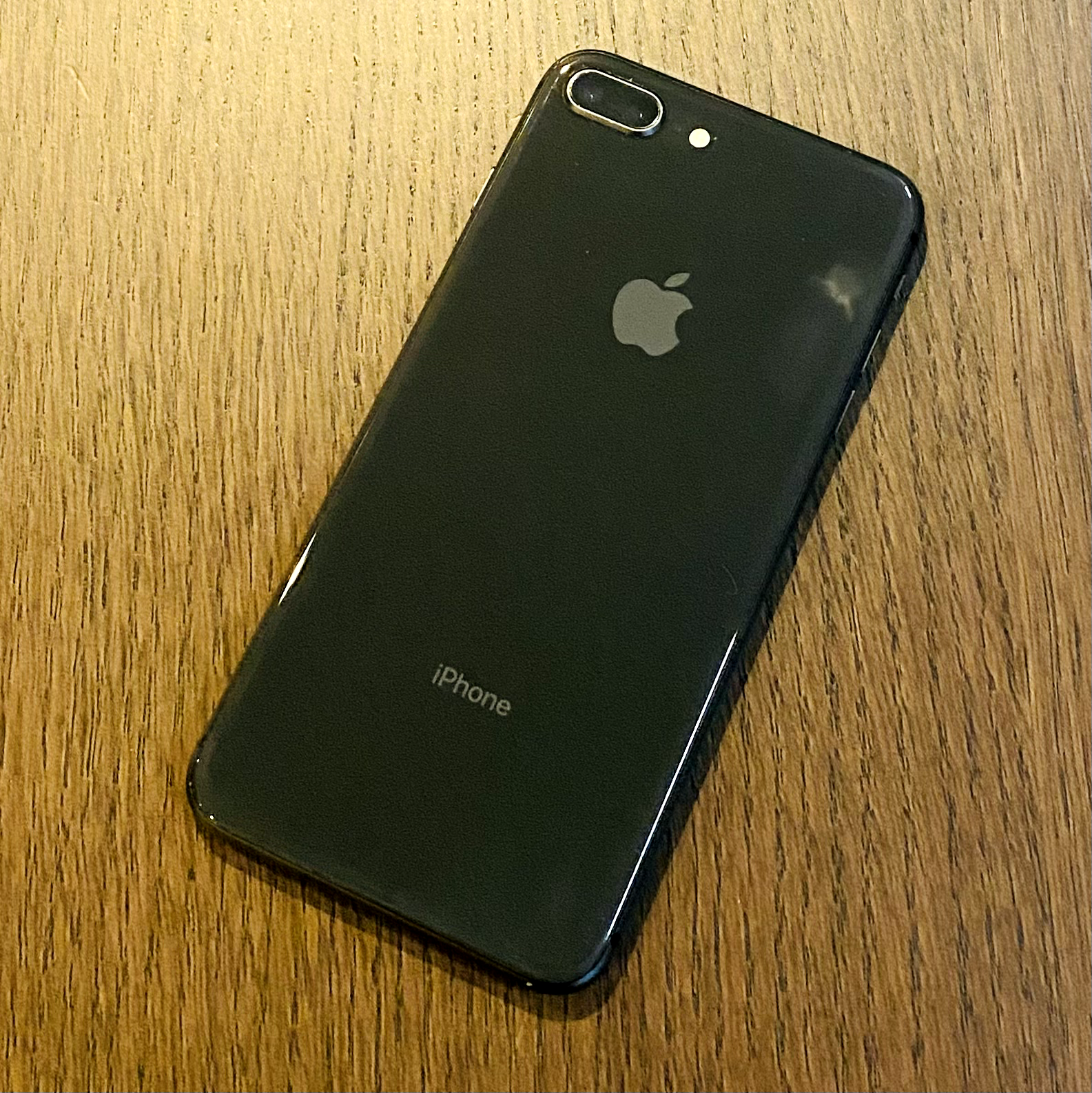 iPhone 8 Plus 64 GB Black Unlocked SIM free Battery 100