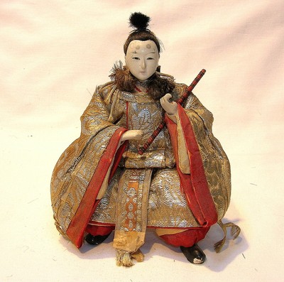 miniature japanese dolls