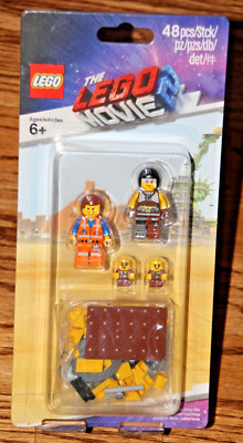 2019 LEGO 853865 THE LEGO MOVIE 2 SEWER BABIES BATTLE PACK WITH EMMET & SHARKIRA