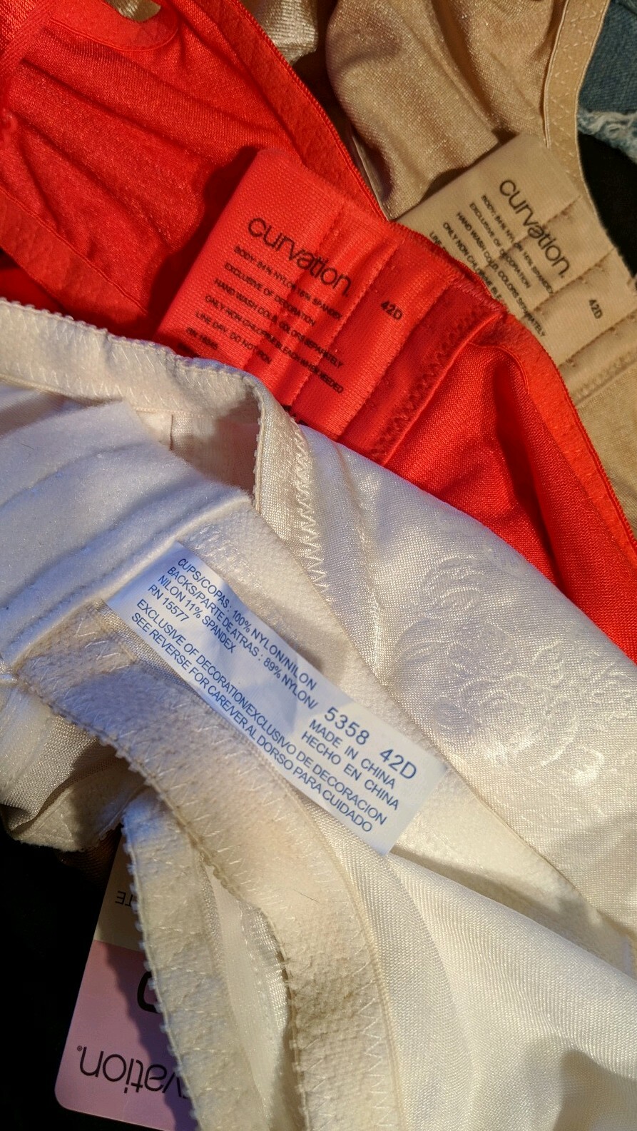 NWT LOT of 3 42D BRAS 2 CURVAION UNDERWIRE Tan & Red 1 White Simply Basic 42 D