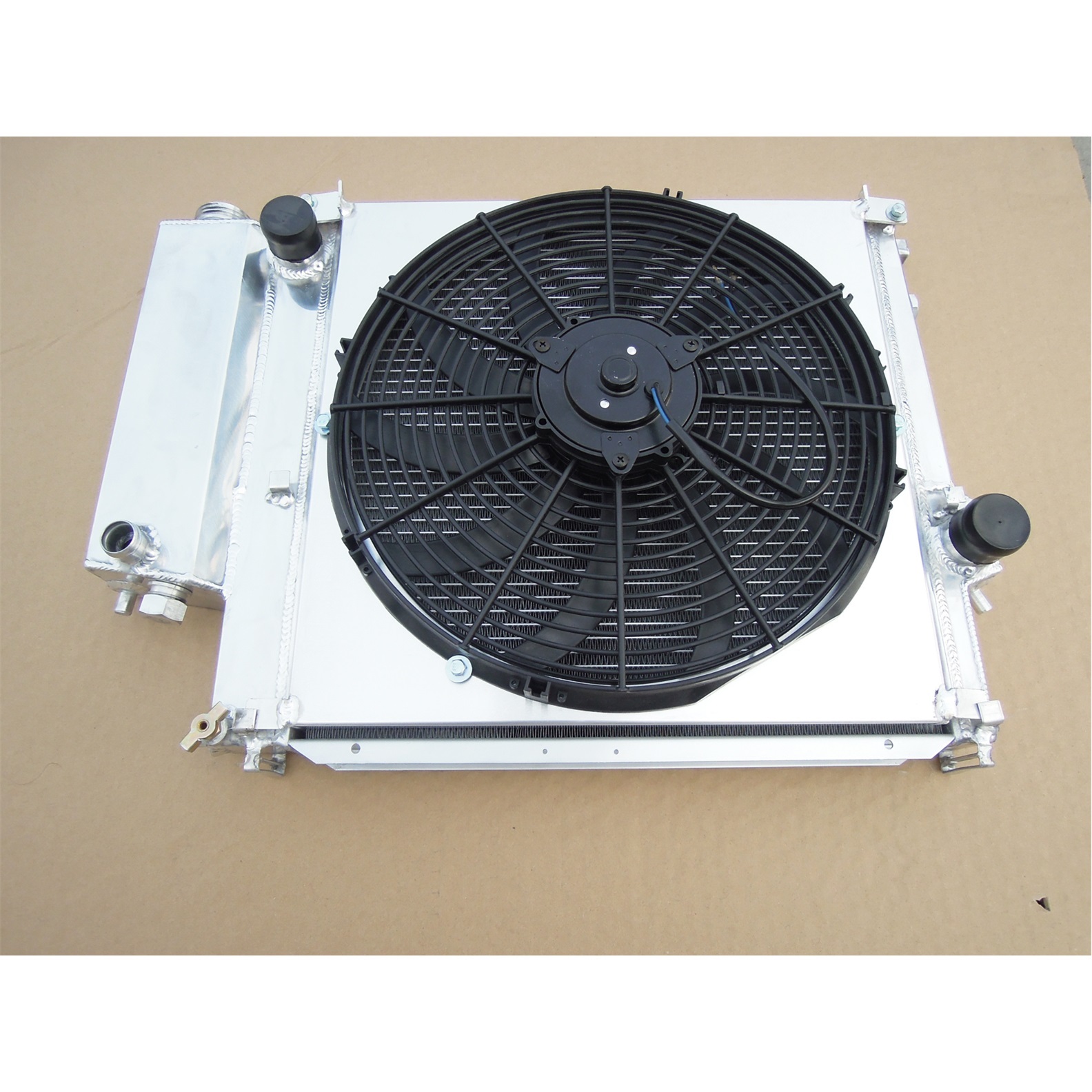 Aluminum Radiator + Fan Shroud For BMW E36 316i 318i 320i 323i 325i Z3