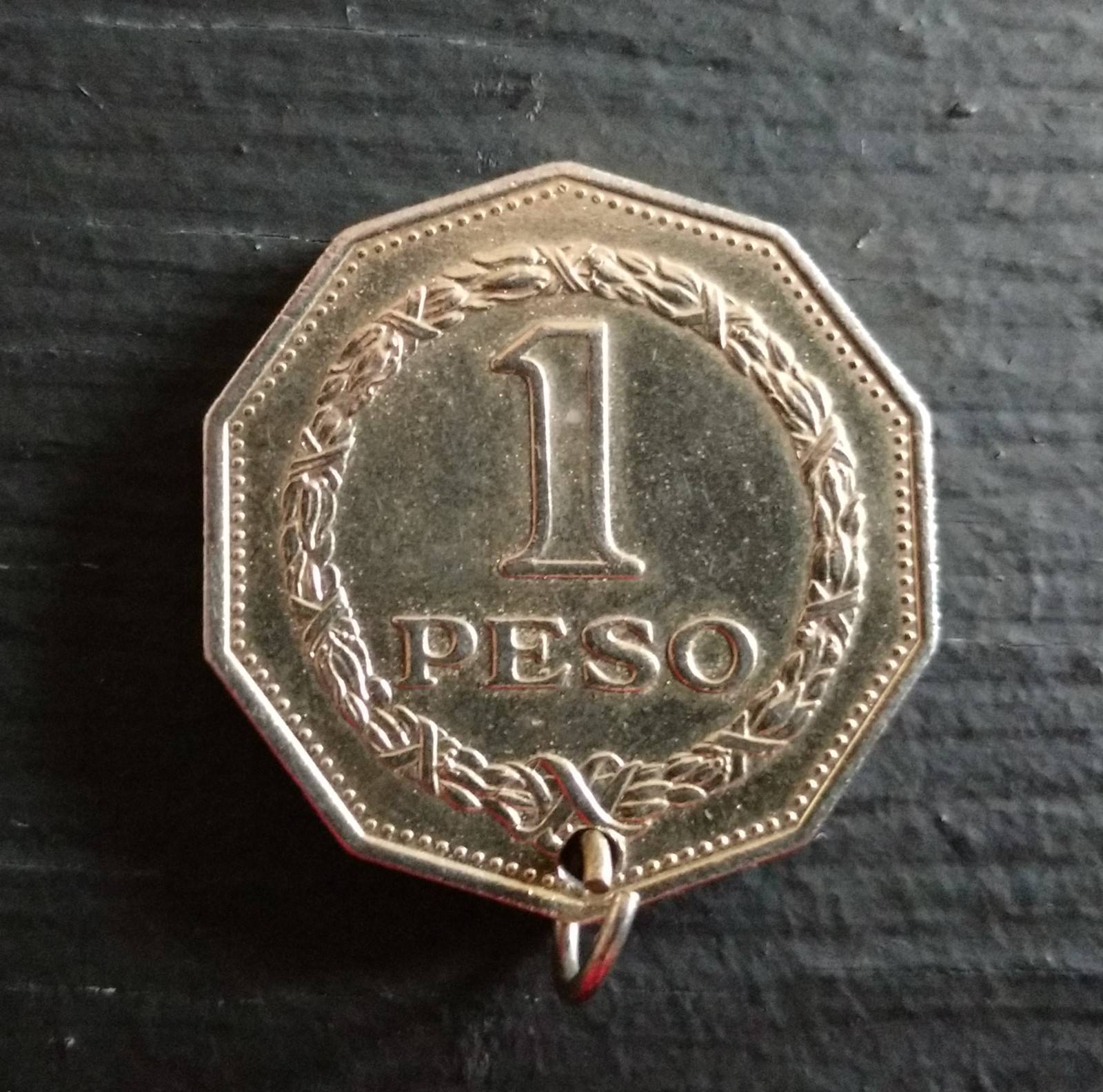 1967 Republic of Colombia Simon Bolivar Peso Coin Pendant Jewelry