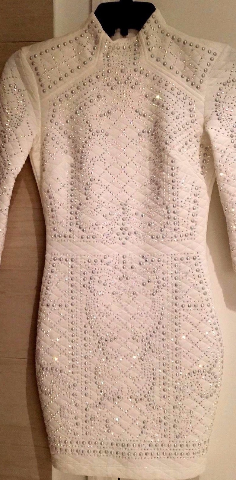 Pre-owned Bebe Ivory White Bead Stud Embellished Quilted Irridescent Top Dress S Small