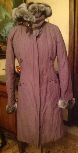 Visconf Women's Polyester Coat With Chinchila Trim. Size S .Made In Italy