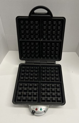 キッチン家電 Waring Belgian Waffler UNO VillaWare Model 2001 UNO Belgian Waffler 4 Square Waffle