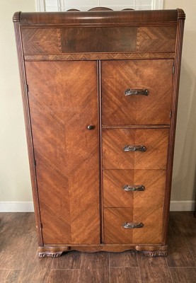 Armoires Wardrobes Waterfall Vatican