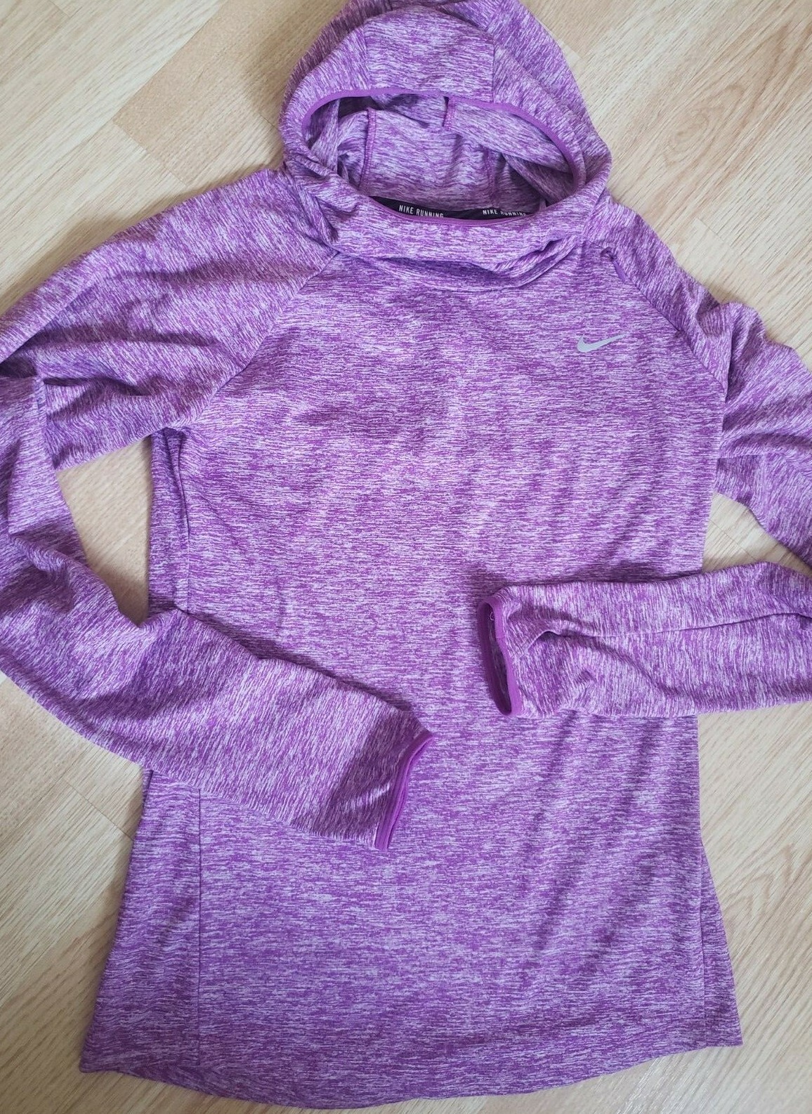 NIKE Dri-FIT size XS Women pullover long sleeve purple