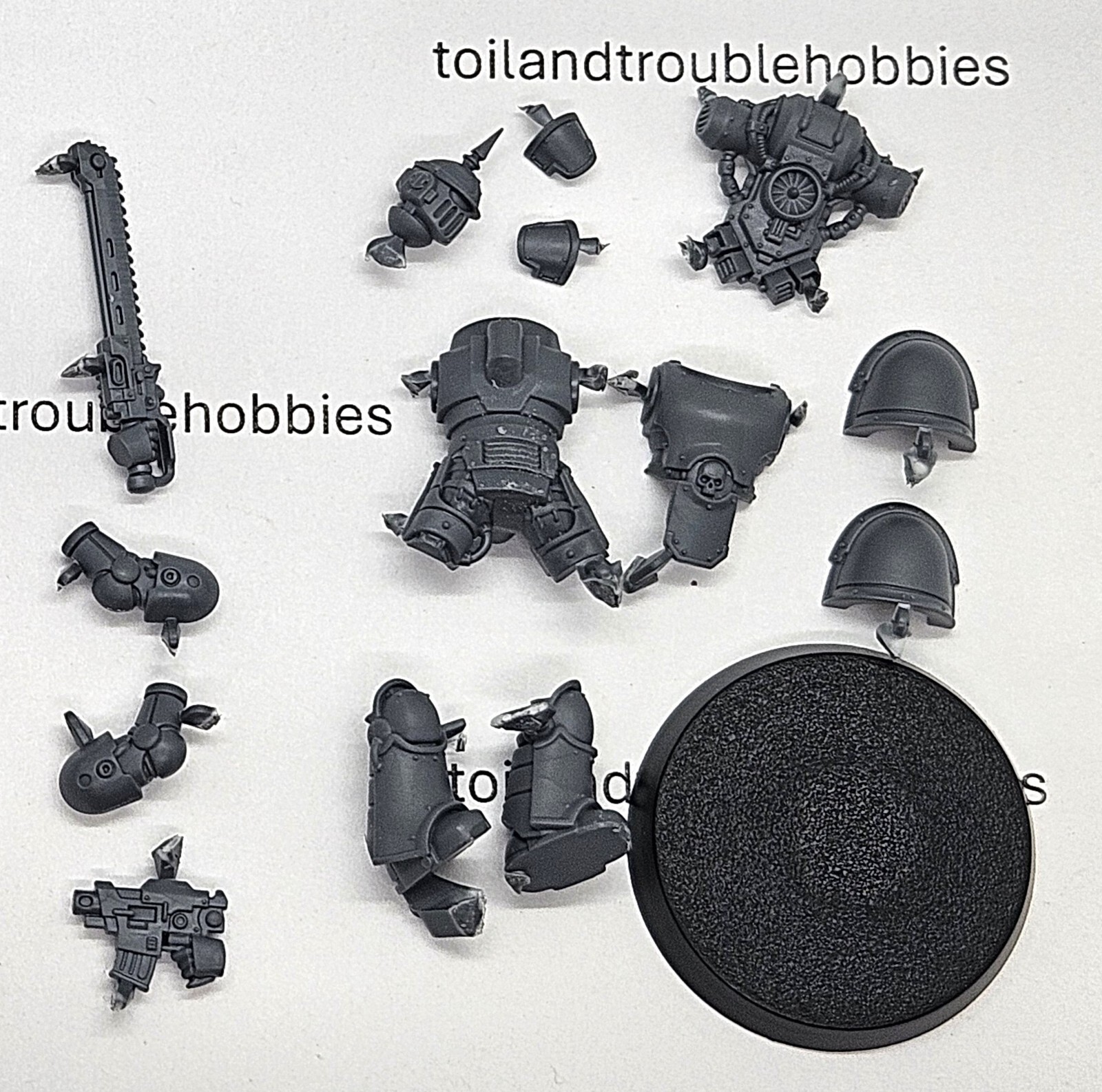 ホビーラジコン warhammer 40k space marine 61UvgnUwBvL.