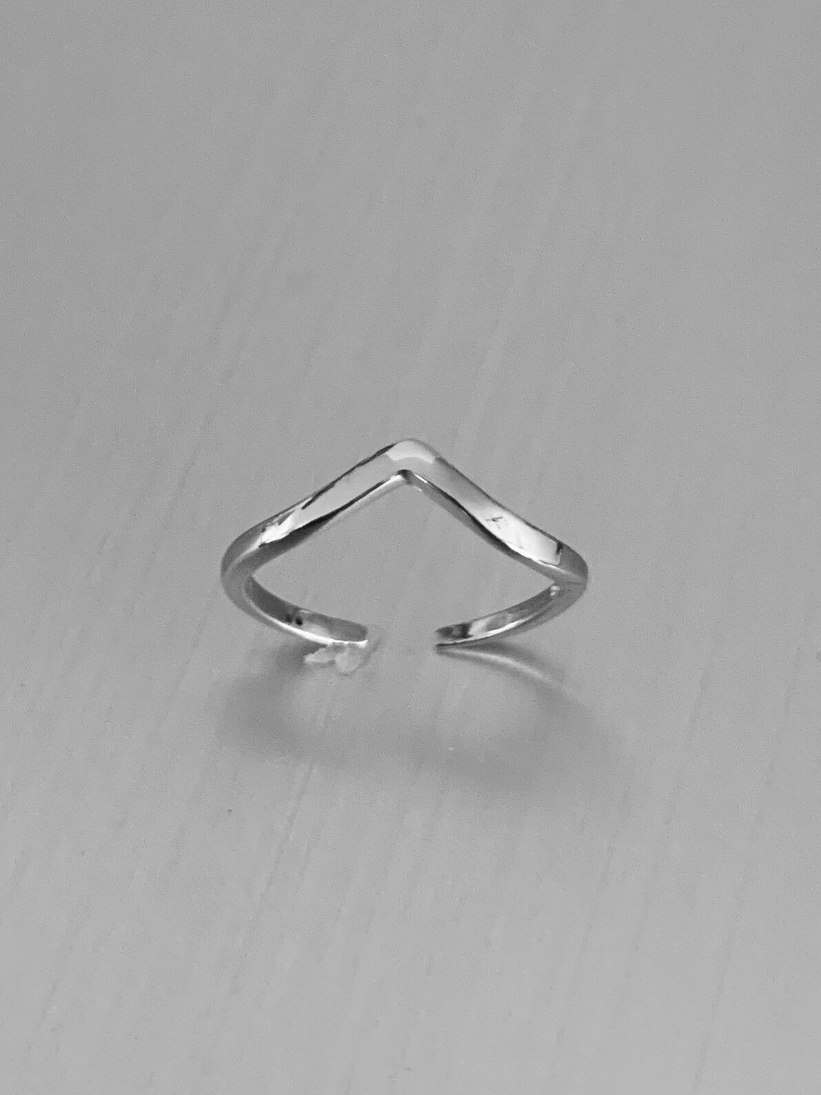 Sterling Silver Marsala Chevron Toe Ring