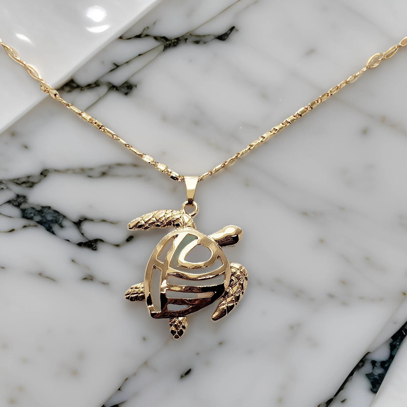 空　値下げ　Hawaiian jewelry 空 値下げ Hawaiian jewelry Hawaiian Tribal Honu Necklace