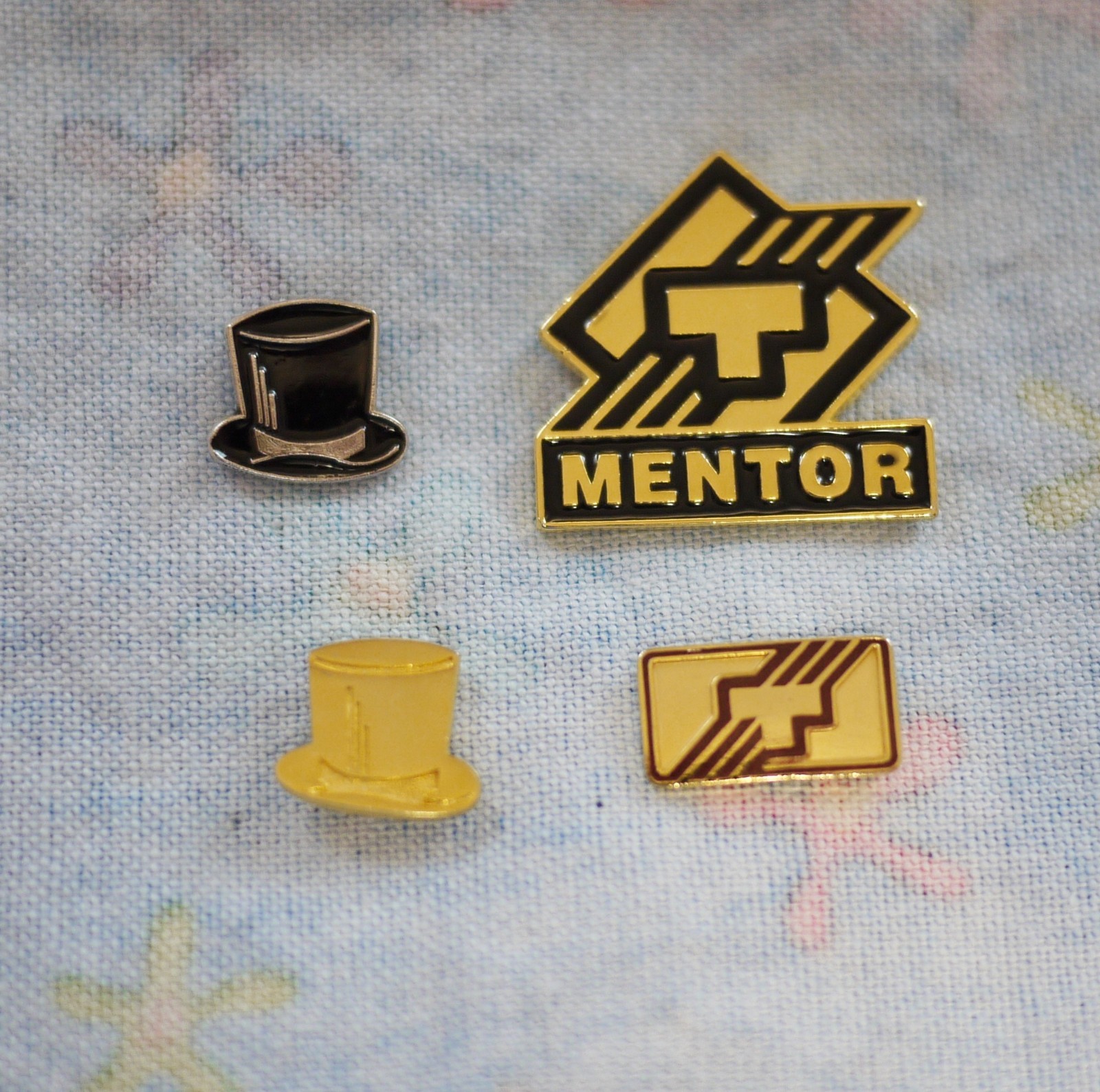 4 Vtg Collectible Pins Winnipeg Transit Bus Operator Ambassador Mentor Top Hat
