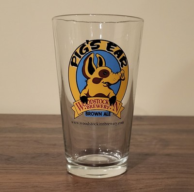 Pig's Ear Brown Ale Woodstock Brewery ''Feel Free To Be'' New Hampshire Beer Glass