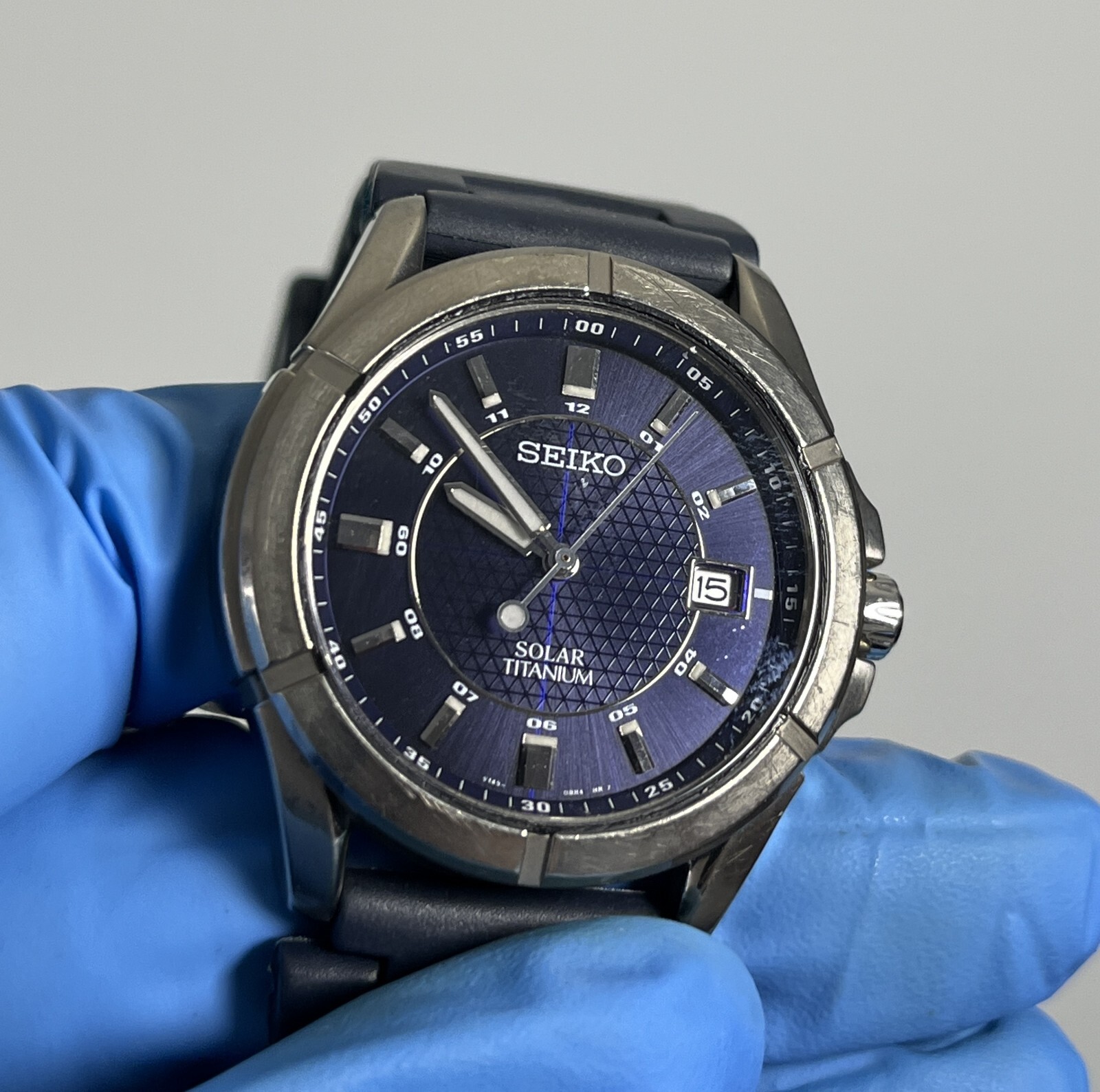 時計 SEIKO SOLAR V145-0CB0 MENS QUARTZ Vintage Seiko Solar Titanium Men's quartz watch. V145-0BA0