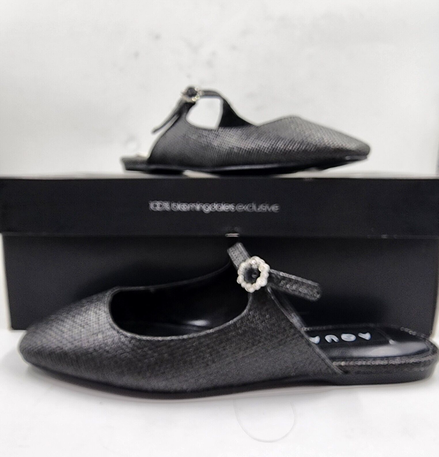 Aqua Gigii Pointed Square Toe Slip On Buckled Flats Women's 6M Black Solid - Picture 3 of 16